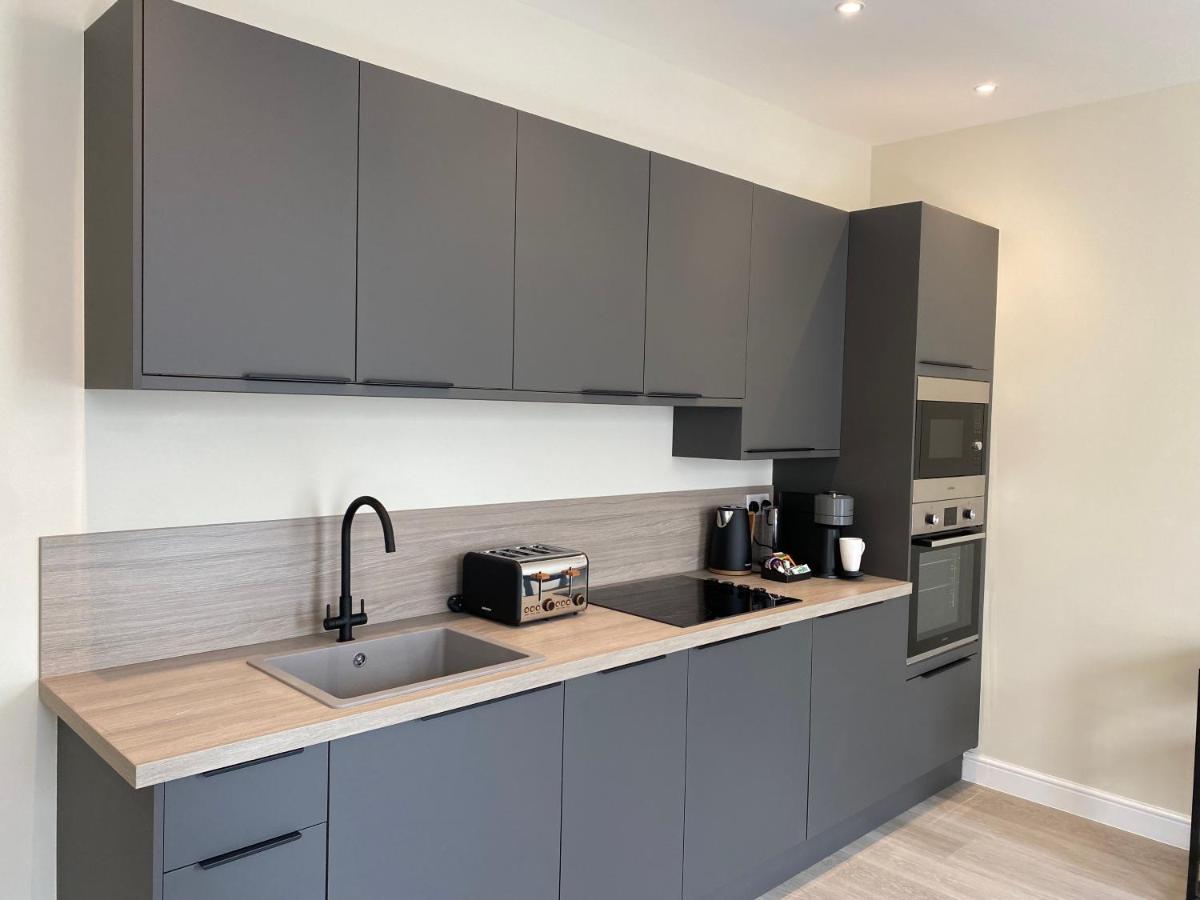 Row51 Apartment เชสเตอร์ ภายนอก รูปภาพ
